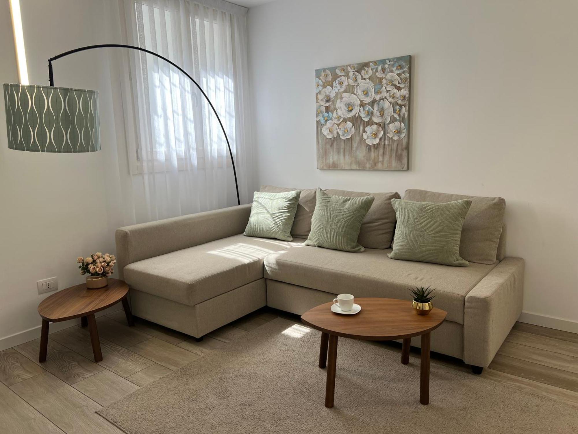 Paganini Suites And Apartments سيرمِيوني المظهر الخارجي الصورة