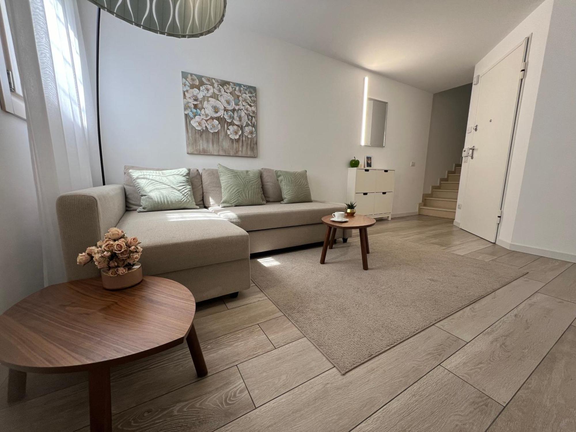 Paganini Suites And Apartments سيرمِيوني المظهر الخارجي الصورة